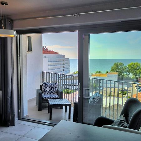 Apartament Wakacyjny Horyzont - Parking Gratis Miedzyzdroje Εξωτερικό φωτογραφία